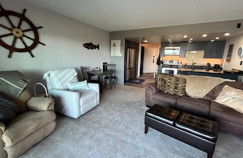 Gearhart Condo | Gearhart House G638 2nd floor, no cleaning fees