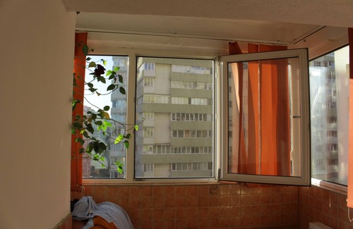 Sector 2 House | Geat studio near a big shopping center and very close to the national park