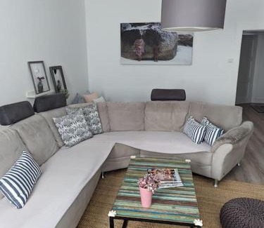 Sued Apartment | Gemütliche 144qm Altbauwohnung in Koblenz am HBF