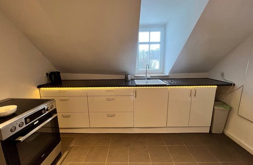 Emmendingen Apartment | Gemütliche 2-zimmer-wohnung, Großer Garten, Zentral Gelegen