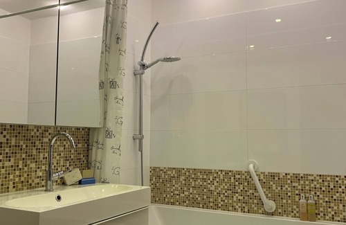 Pfersee-Nord Apartment | Gemütliche 3zkb in Augsburg Pfersee mit Terasse