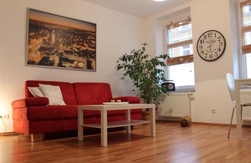 Lindenau Apartment | Gemütliche FeWo mit Balkon