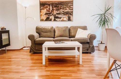 Lindenau Apartment | Gemütliche FeWo mit Balkon