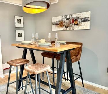 Oldenburg Apartment | Gemütliche Maisonettewohnung mit Dachterrasse am Schloß