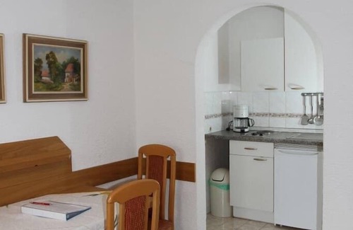 Lam Apartment | Gemütliches 2-Zimmer-Appartement mit Balkon für bis zu 4 Personen