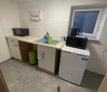 Ruesselsheim House | gemütliches und Schönes Zimmer Keller Geschoss K1