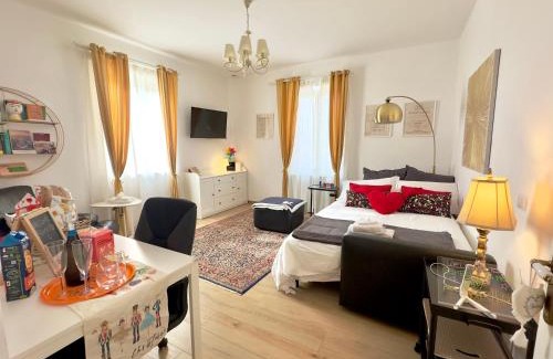 Quartiere XXVII Primavalle Apartment | Gemelli-San Pietro-Trastevere-casa con posto auto