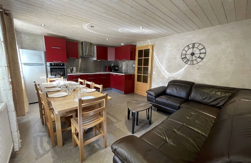 Pers-Jussy Apartment | Gentianes 1 - Apartment 3* in the village, near ski slope for 8 people
