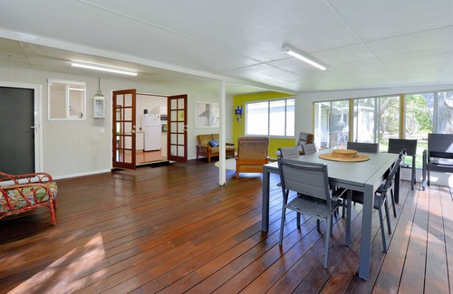 Marybrook House | Geographe Gateway - On the Bay. Entrance to the Margaret River Wine district.