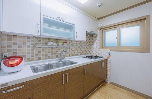 Geoje House | Geoje Swim Pension
