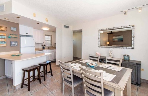 Seven Mile Beach Condo | Georgetown Villas #201 Oceanfront on 7 Mile Beach