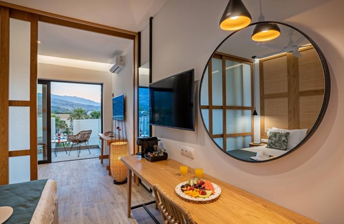 Asprouliani Hotel | Georgioupolis Suites