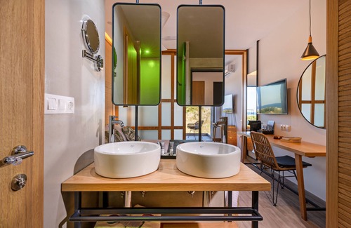 Asprouliani Hotel | Georgioupolis Suites