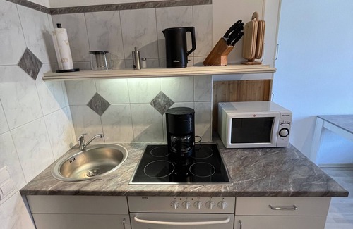 Herdecke Apartment | Geräumige Ferienwohnung für bis zu 4 Personen mit Pool und Sauna