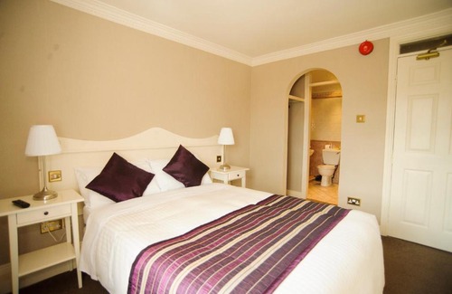 Baltinglass Hotel | Germaines Hotel