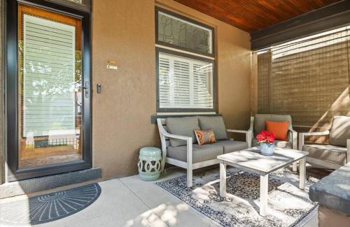 German Village House | German Village Serenity, Steps to Schiller Park
