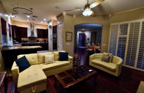 Chandler House | Geronimo