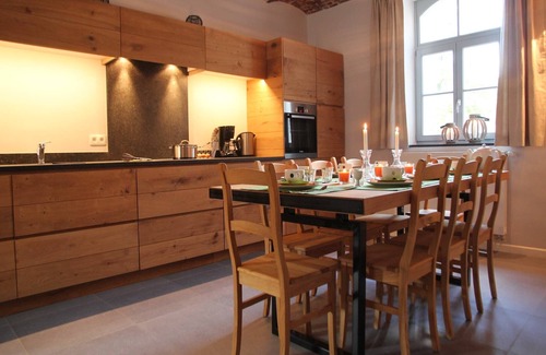 Haut-Bois House | Gesves Castle Grounds Retreat