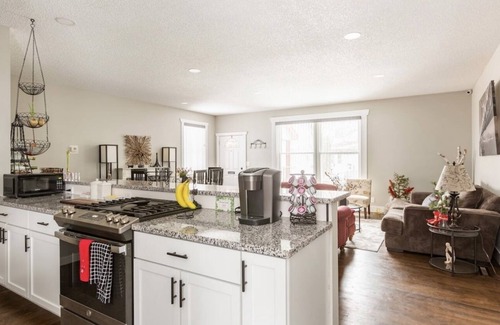 Whittier House | Get-Away-Home Away from Home in Beautiful Condo