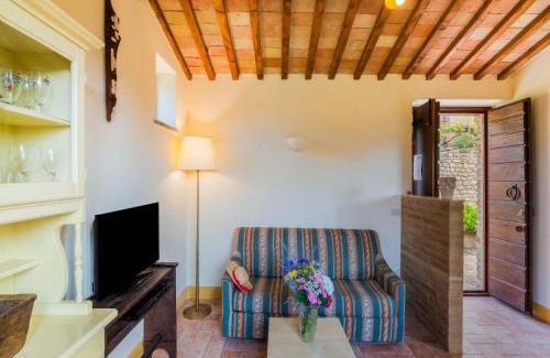 Monte San Martino Apartment | Getaway in the Sibillini Hills