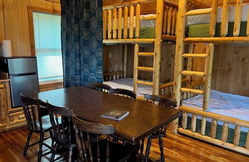 Belfast Cabin | :)Getaway Log Cabin+ComfyBeds & Electric #1