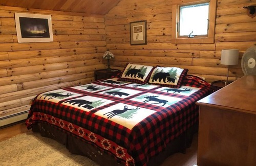 Ely House | Getaway To White Iron Hideaway