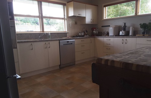 Rotorua Bed & Breakfast | Geyser Lookout BnB