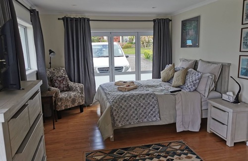 Rotorua Bed & Breakfast | Geyser Lookout BnB
