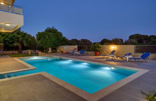 Petaloudes Villa | Gia's Luxury Residence