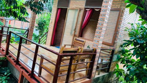 Quan Tom House | Gibbon Singing Home Stay