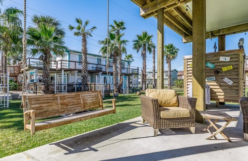Galveston House | Giggling Gecko