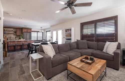 Neely Farms House | Gilbert Home with Pool, Tiki Bar, Fire Pit - Near Downtown