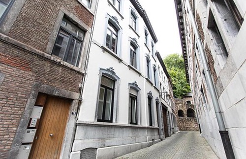 Feronstree et Hors-Chateau Apartment | GITADIN - Deluxe Suite Rousseau - Historical center