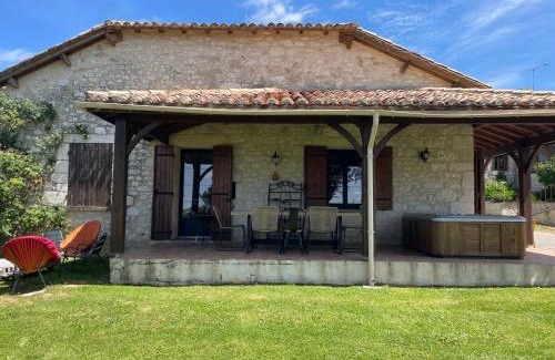 Saint-Eutrope-de-Born House | Gite à la campagne