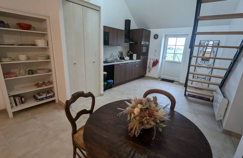 Chaingy Cottage | Gîte 1 Les Ratys: charm, tranquility and comfort near Orleans
