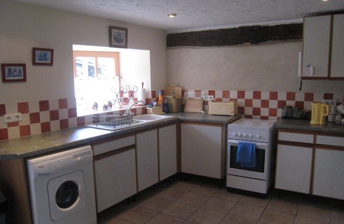 Marzan House | Gite 3 Family friendly, rural setting, close to south coast beaches, market town