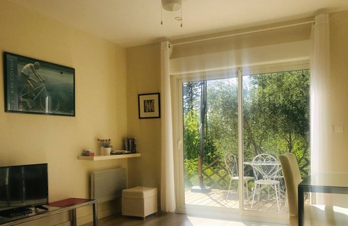 Aspiran Bed & Breakfast | Gite 4 Personnes Terrasse Jardin Piscine