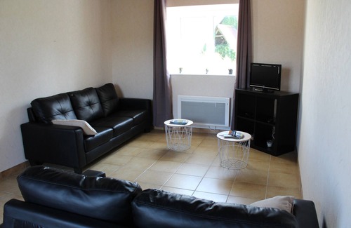 Muneville-le-Bingard House | Gîte 6 persons between Mont st Michel and landing beaches with WIFI