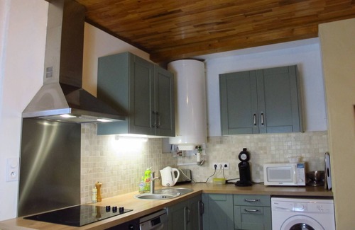 Carlucet House | Gite A LA Ferme - Installez-vous en Pleine Nature!