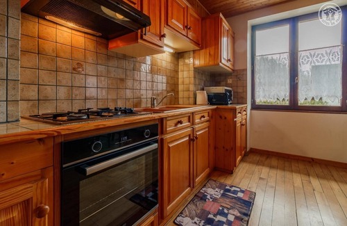 Entremont-le-Vieux House | Gite au Coeur du Village, Située à 2.5km des Pistes du Granier, à 4,5km du Désert D'entremont et à 2