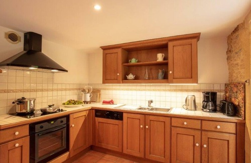 Montcabrier Cottage | Gite Besse, 2 bedrooms, 4 persons