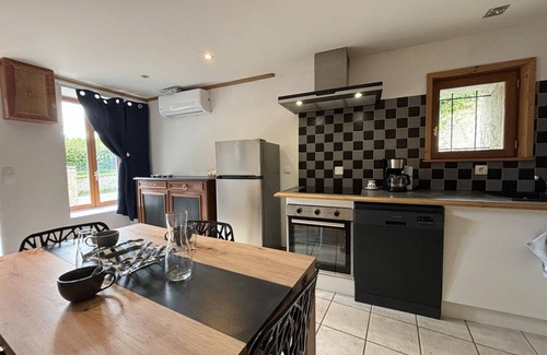 Brout-Vernet Cottage | Gite Broût-Vernet, 1 bedroom, 2 persons