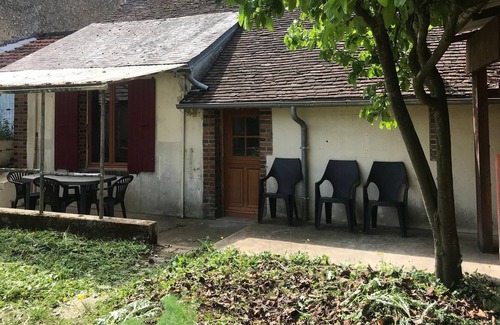 Douchy House | Gite Douchy-Montcorbon-Douchy, 1 bedroom, 3 persons