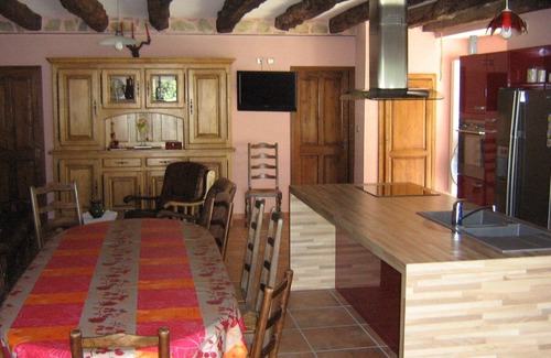 Rieupeyroux Cottage | GITE DE LA MAYNOBE - QUIET AND COMFORT