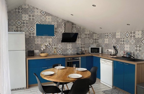 Maisdon-sur-Sevre Apartment | Gite des Tuileries
