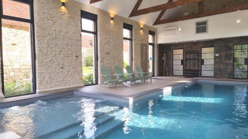 Verneuil-sur-Indre House | Gite du Four à Pain 4* - Le Domaine des Cyclamens