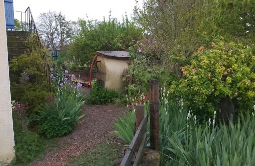 Ceron Bed & Breakfast | Gite du jardin du Bout du Ciel