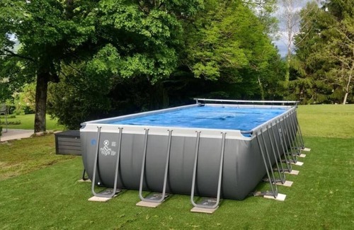 Marnoz Apartment | Gite du Mont Poupet - Piscine partagée