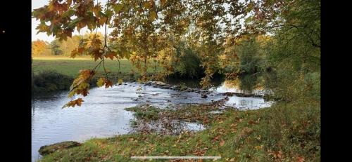 Jousse House | gite en pleine campagne au bord de la rivière