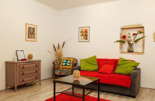 Saint-Pierre-d'Aurillac House | Gite Fil Rouge